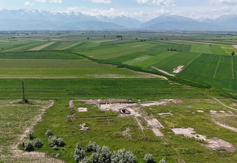 アク・ベシム遺跡（スイアブ）
