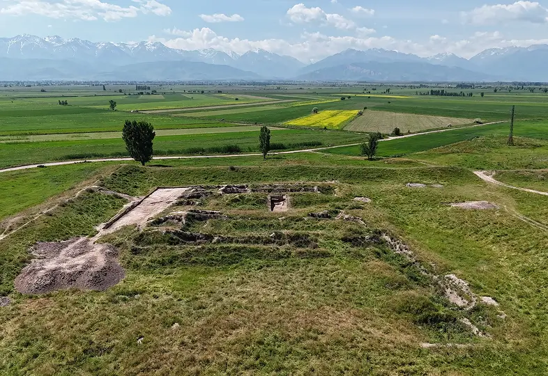 アク・ベシム遺跡（スイアブ）