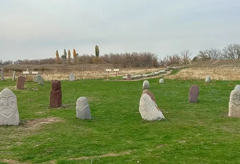 バラサグン遺跡