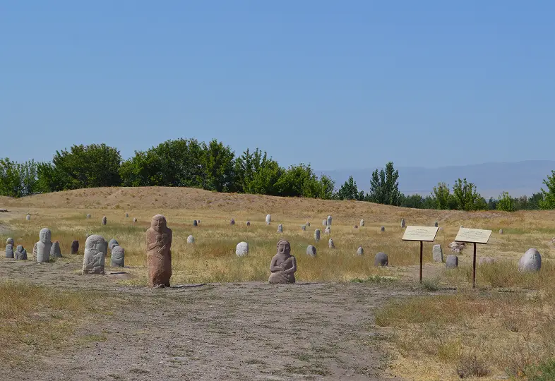 バラサグン遺跡