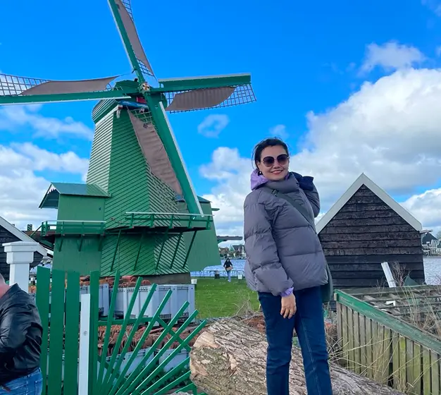 ニヤザリエワ・エルビラ