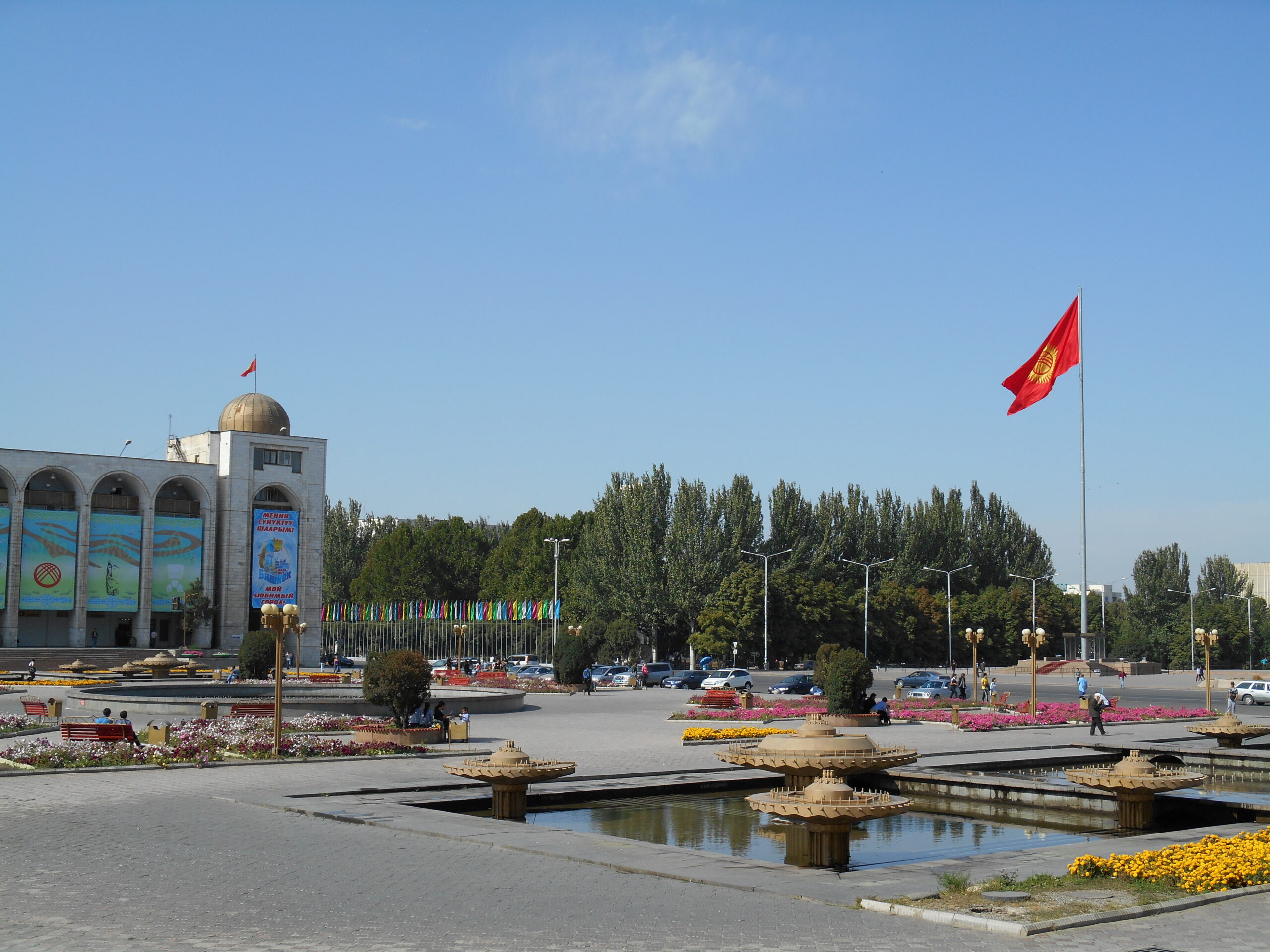 歴史と自然の交響曲 ビシュケク＆アルマティ紀行