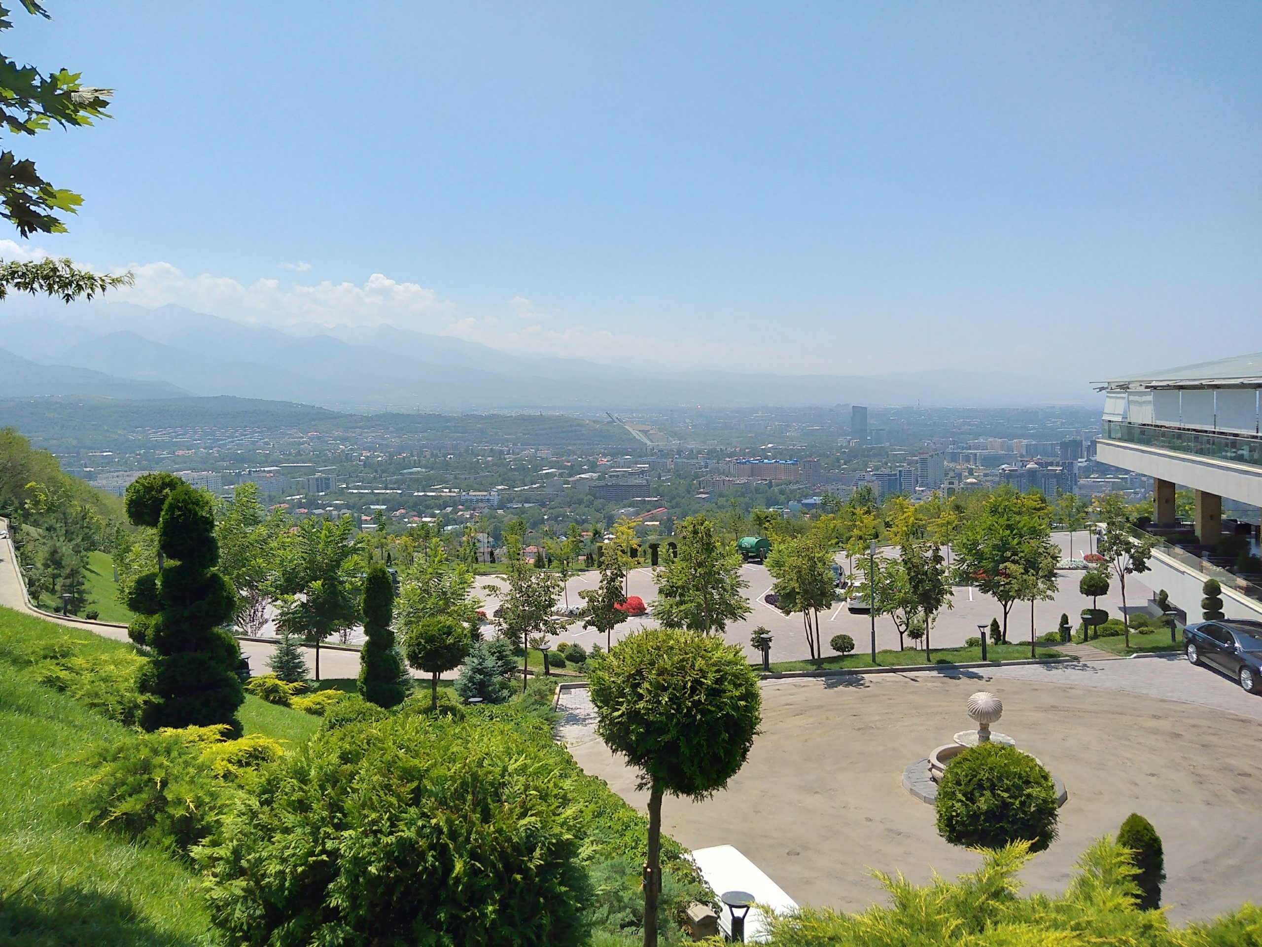 アルマトイシティツアー1泊2日